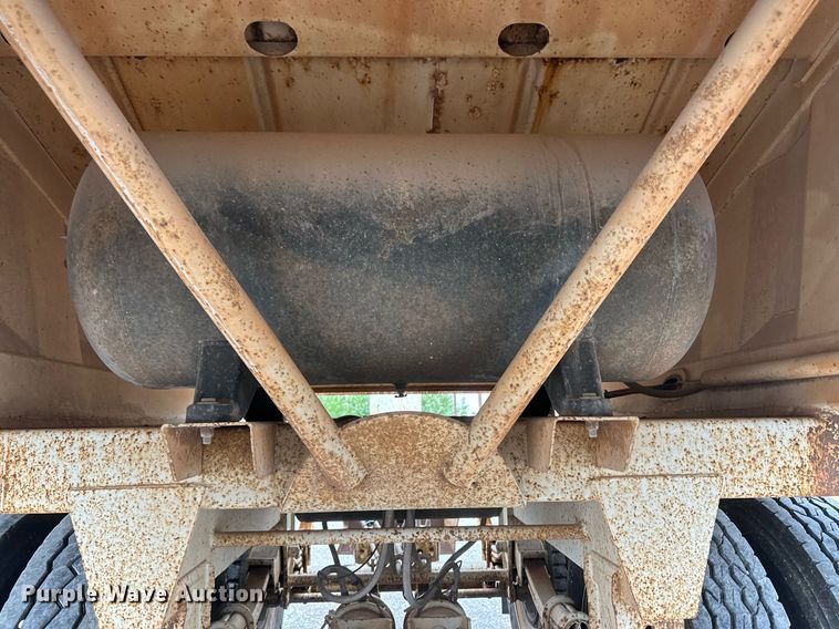 image for item DM2614 2015 CTS BDT-40  bottom dump trailer