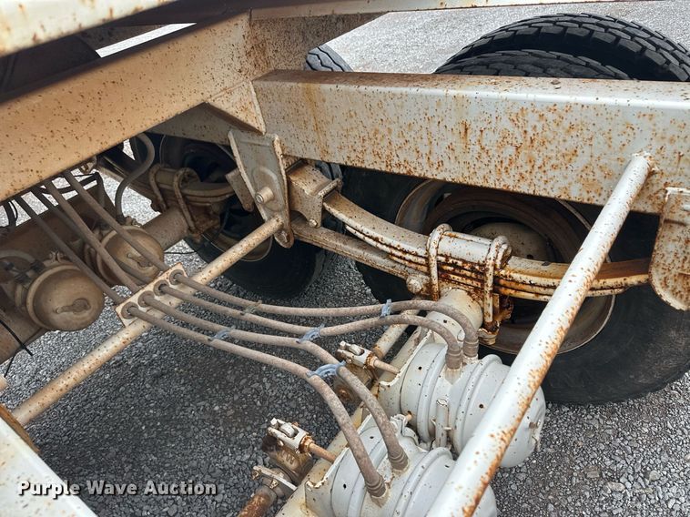 image for item DM2614 2015 CTS BDT-40  bottom dump trailer