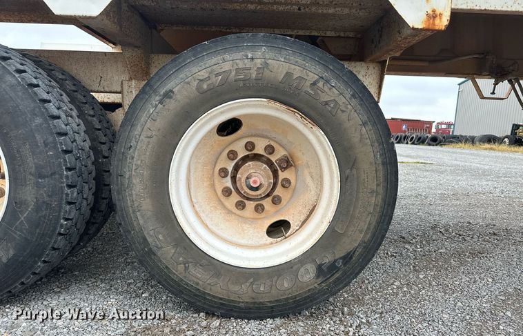 image for item DM2614 2015 CTS BDT-40  bottom dump trailer