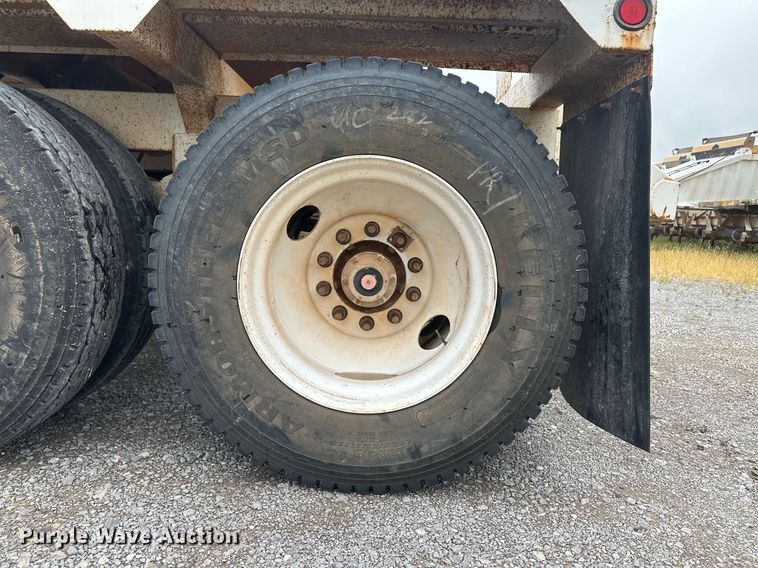 image for item DM2614 2015 CTS BDT-40  bottom dump trailer