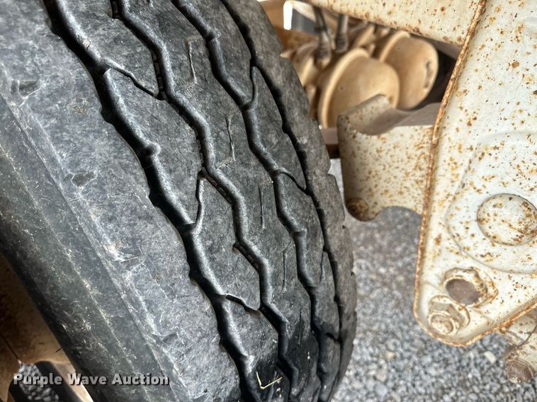 image for item DM2614 2015 CTS BDT-40  bottom dump trailer