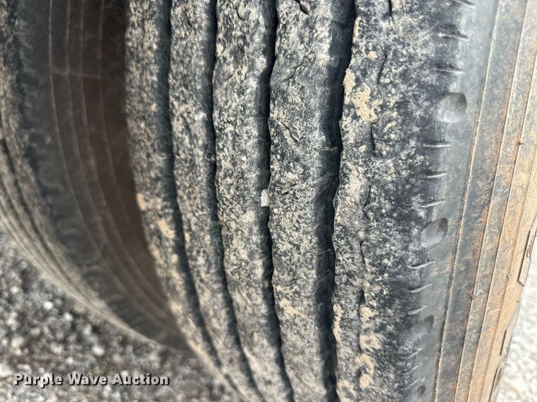 image for item DM2615 2016 Viking VFDD49R18F40T  double drop deck equipment trailer