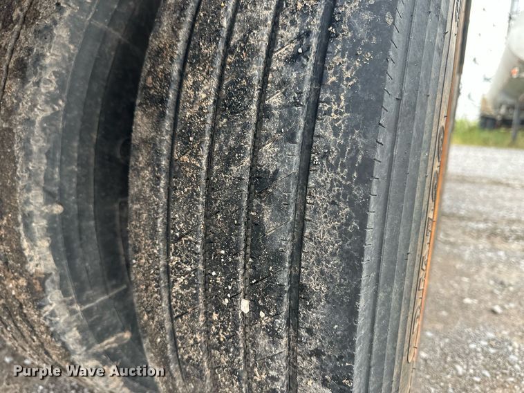 image for item DM2616 2012 Viking VFD46R16F35T  drop deck equipment trailer