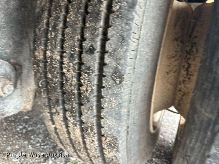 image for item DM2617 2015 Viking VFDD46R18F35T  drop deck equipment trailer