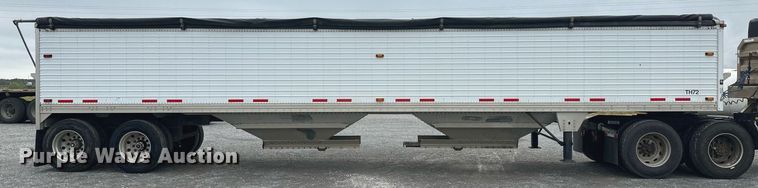image for item DM2618 2010 Timpte  grain trailer