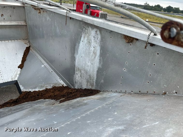 image for item DM2618 2010 Timpte  grain trailer