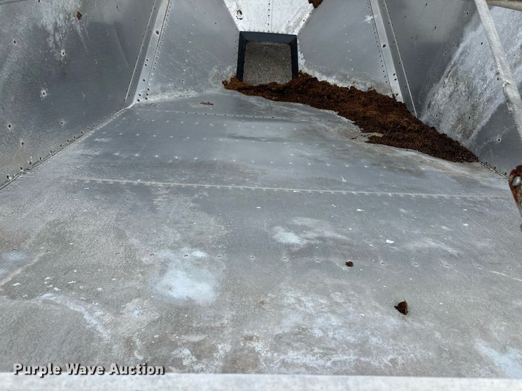 image for item DM2618 2010 Timpte  grain trailer