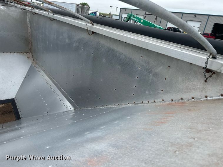 image for item DM2618 2010 Timpte  grain trailer