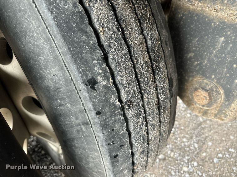 image for item DM2618 2010 Timpte  grain trailer