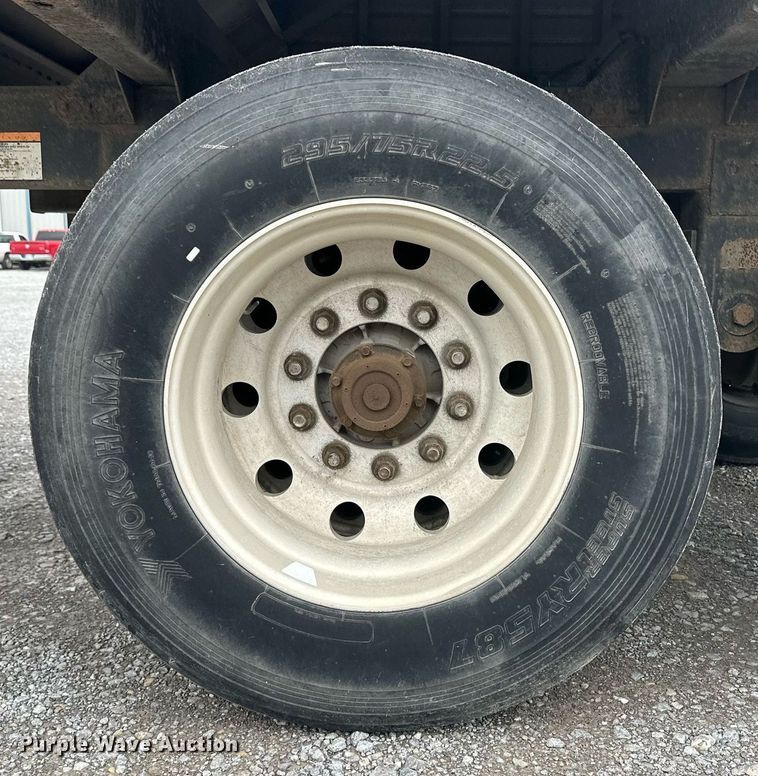 image for item DM2618 2010 Timpte  grain trailer