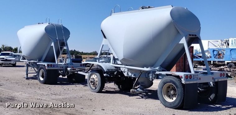 image for item DN6405 (2) pneumatic dry bulk trailer