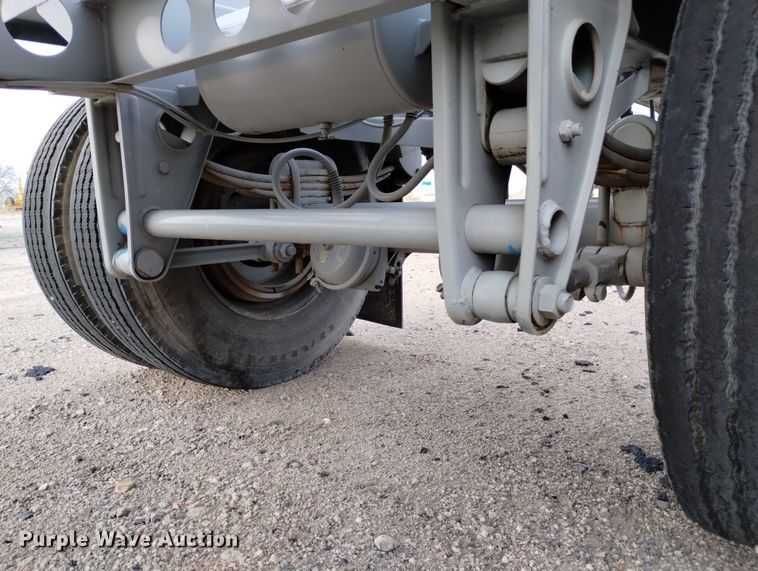 image for item DN6405 (2) pneumatic dry bulk trailer