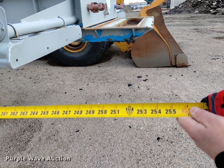 image for item DN6405 (2) pneumatic dry bulk trailer