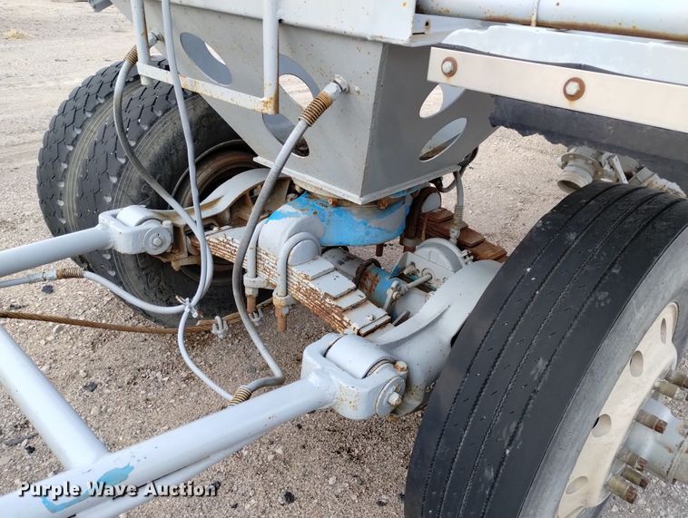 image for item DN6405 (2) pneumatic dry bulk trailer