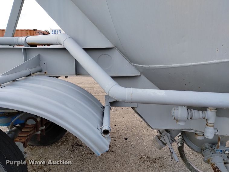 image for item DN6405 (2) pneumatic dry bulk trailer