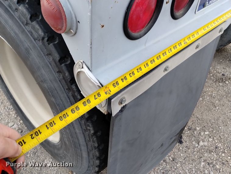 image for item DN6405 (2) pneumatic dry bulk trailer