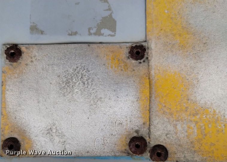 image for item DN6405 (2) pneumatic dry bulk trailer