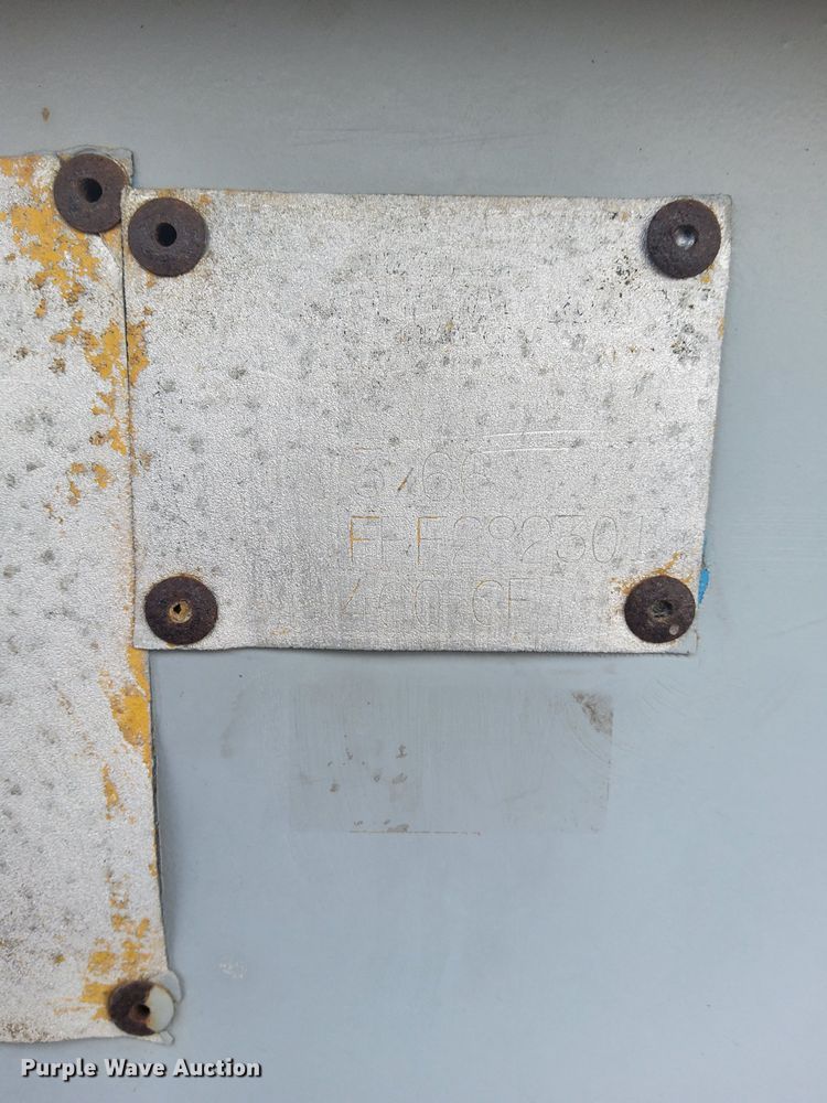 image for item DN6405 (2) pneumatic dry bulk trailer