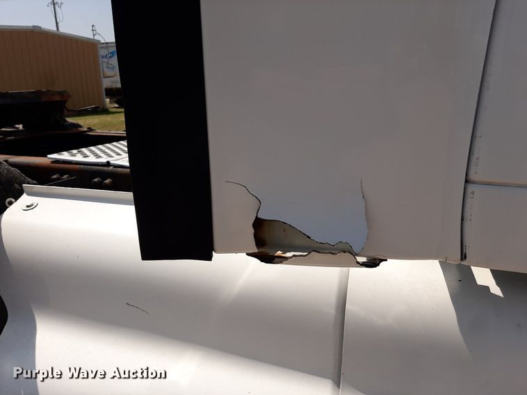 image for item DO3123 2005 Kenworth T2000  semi truck