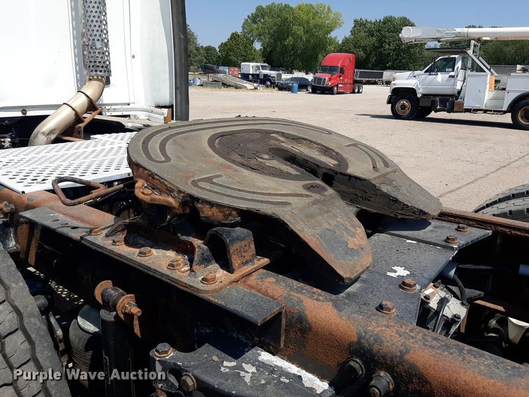 image for item DO3123 2005 Kenworth T2000  semi truck