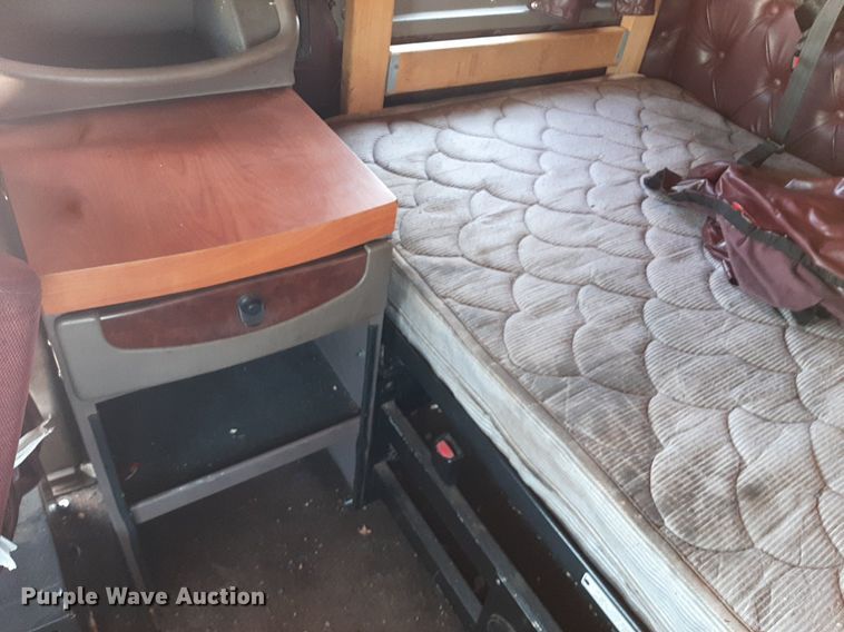 image for item DO3123 2005 Kenworth T2000  semi truck