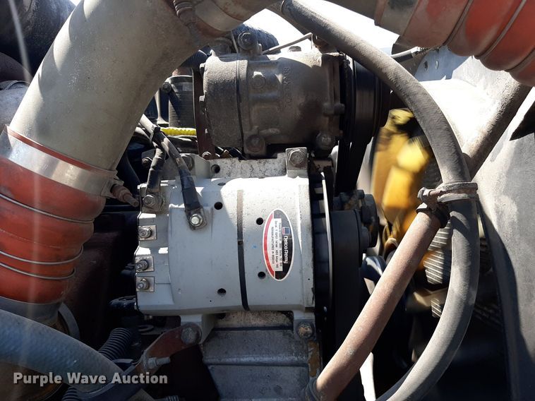 image for item DO3123 2005 Kenworth T2000  semi truck