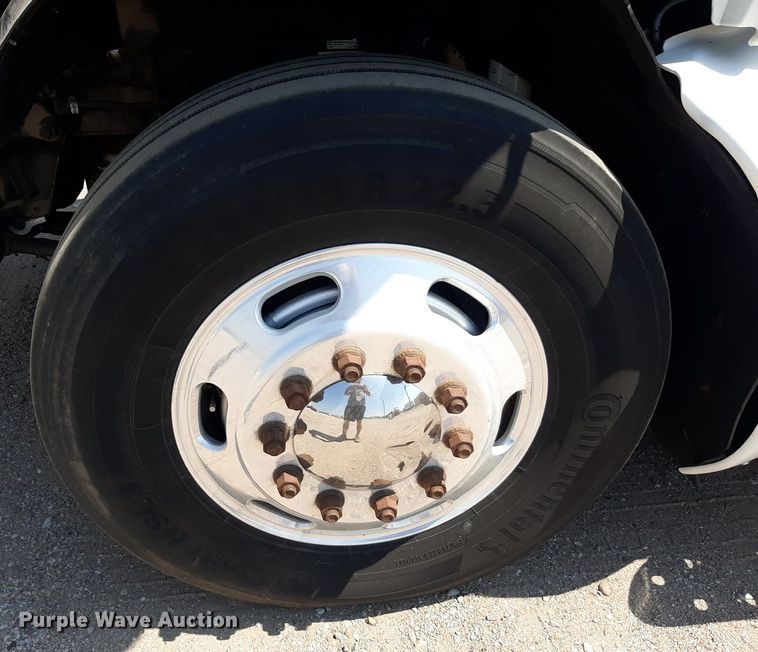 image for item DO3123 2005 Kenworth T2000  semi truck