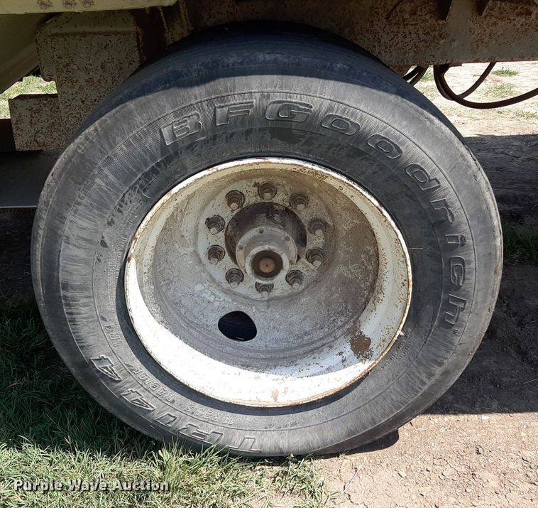 image for item DO3124 1995 Timpte Super Hopper  grain trailer