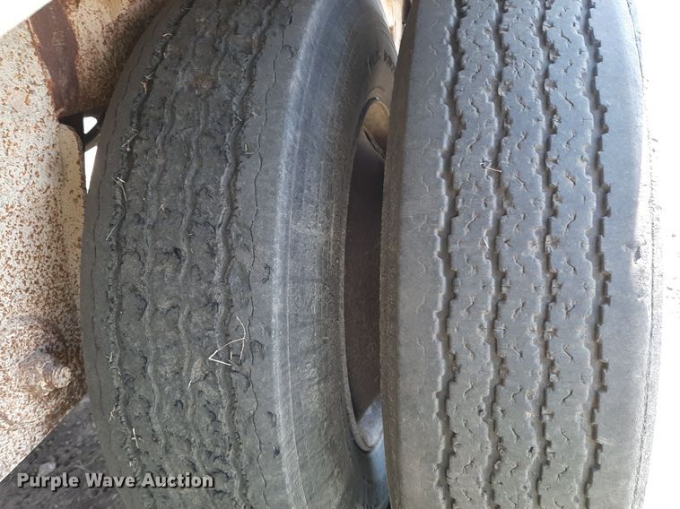 image for item DO3124 1995 Timpte Super Hopper  grain trailer