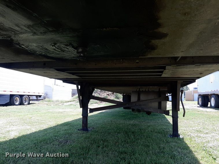 image for item DO3125 2005 Utility 3000R  refrigerated van trailer