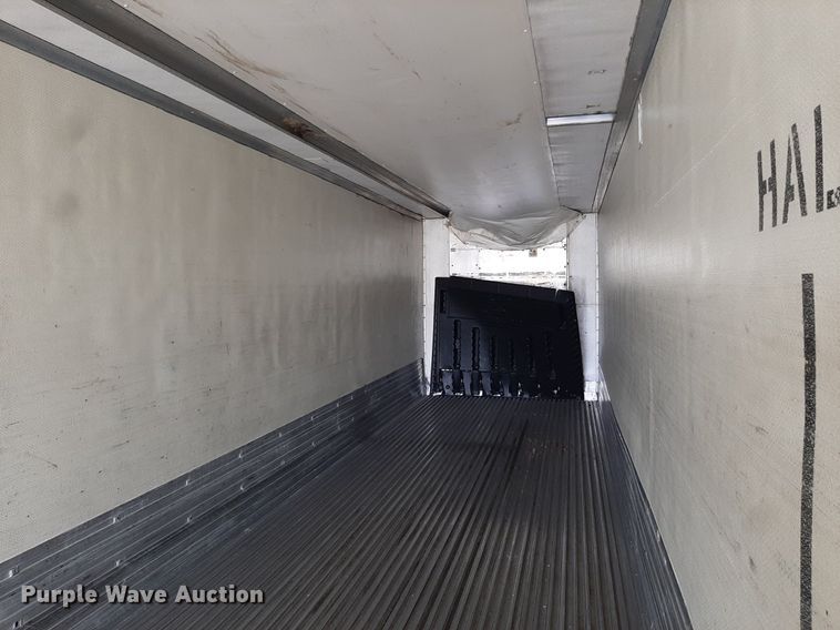 image for item DO3125 2005 Utility 3000R  refrigerated van trailer