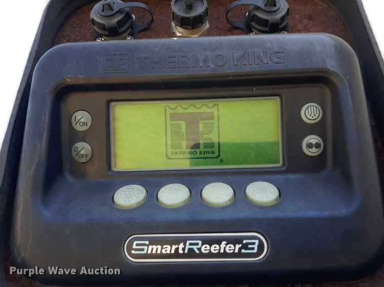 image for item DO3127 2014 Utility 3000R  refrigerated van trailer