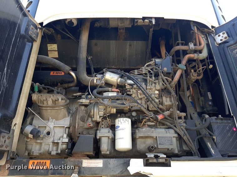 image for item DO3127 2014 Utility 3000R  refrigerated van trailer