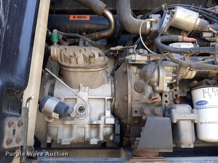 image for item DO3127 2014 Utility 3000R  refrigerated van trailer