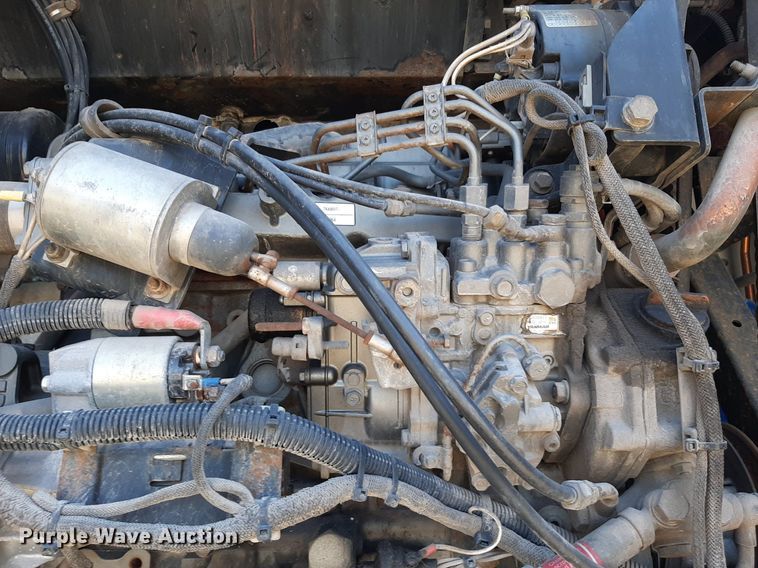 image for item DO3127 2014 Utility 3000R  refrigerated van trailer