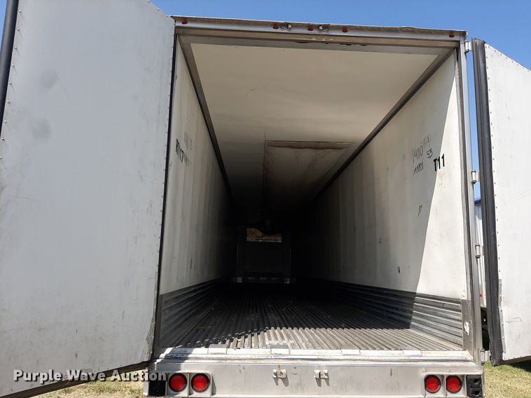 image for item DO3127 2014 Utility 3000R  refrigerated van trailer