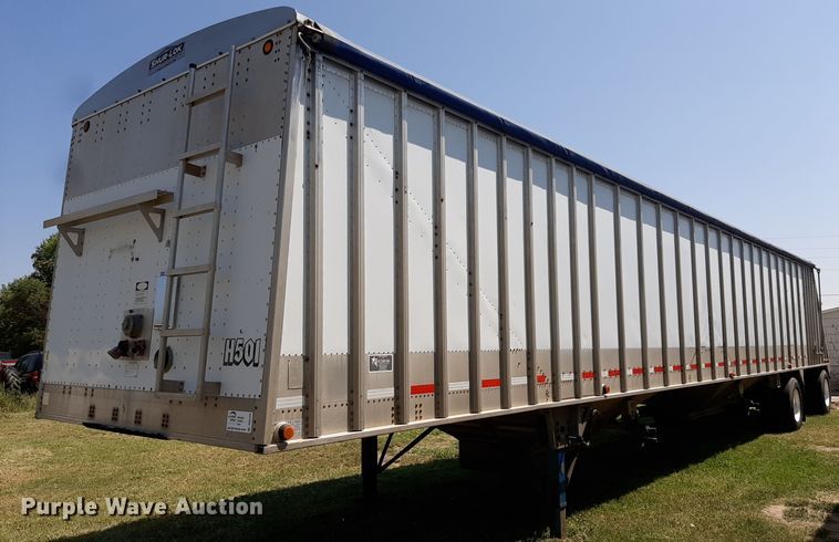 image for item DO3128 2010 Corn Husker grain trailer