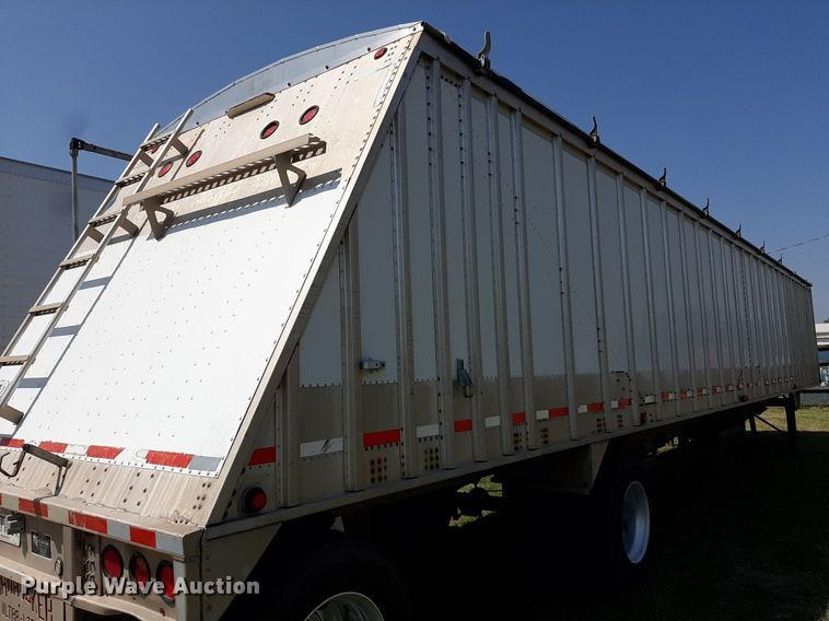 image for item DO3128 2010 Corn Husker grain trailer