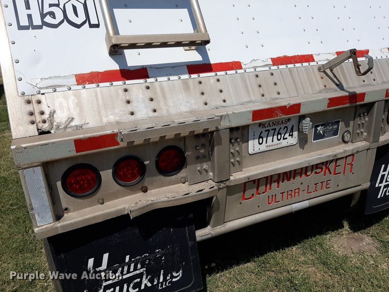 image for item DO3128 2010 Corn Husker grain trailer