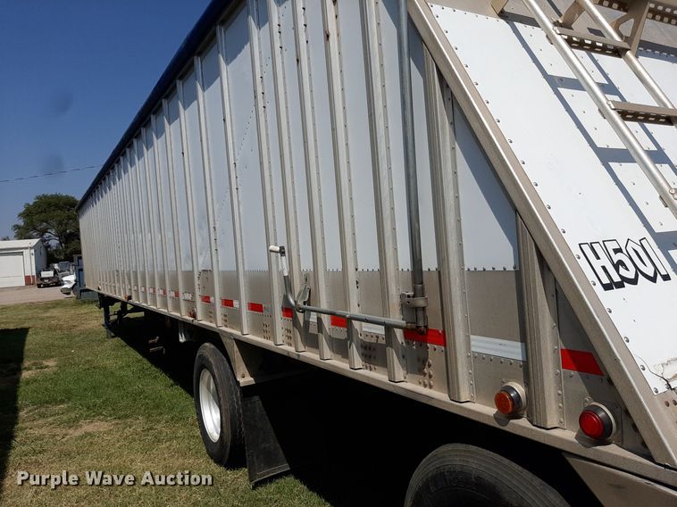 image for item DO3128 2010 Corn Husker grain trailer