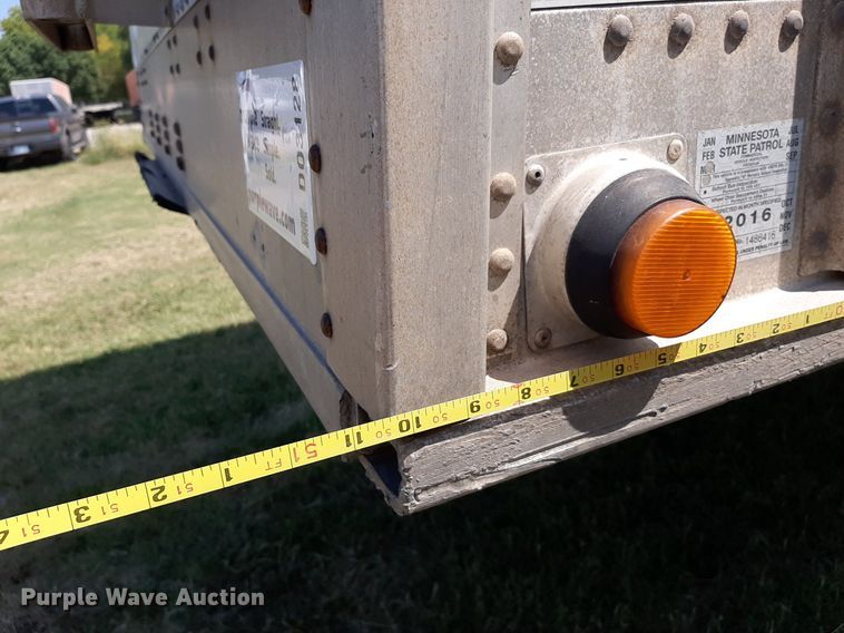 image for item DO3128 2010 Corn Husker grain trailer