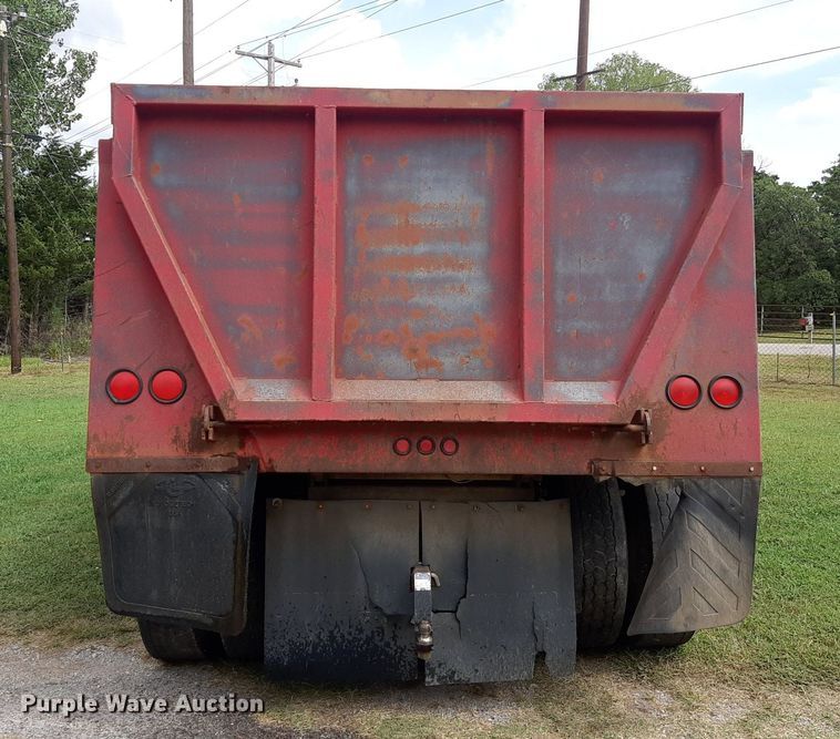 image for item DO3156 1995 International 9200  dump truck