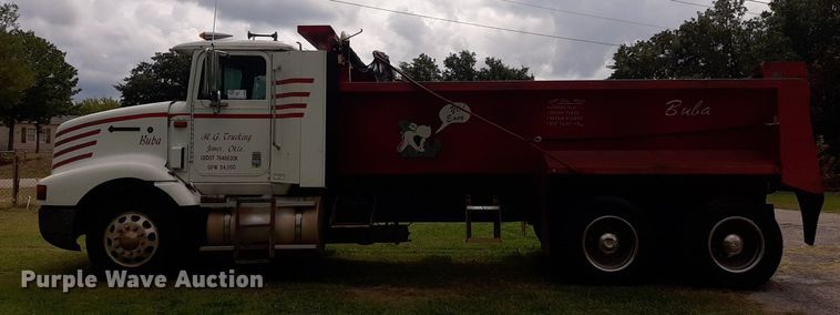 image for item DO3156 1995 International 9200  dump truck