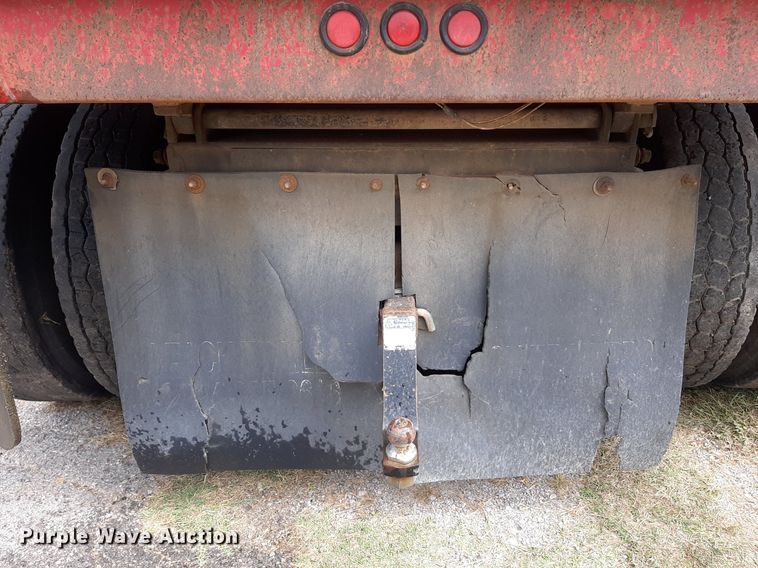 image for item DO3156 1995 International 9200  dump truck