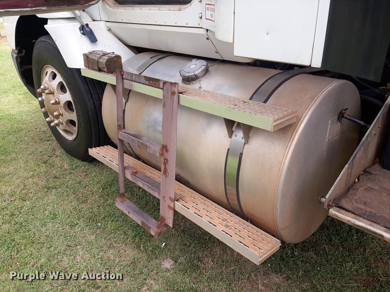 image for item DO3156 1995 International 9200  dump truck