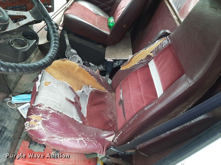 image for item DO3156 1995 International 9200  dump truck