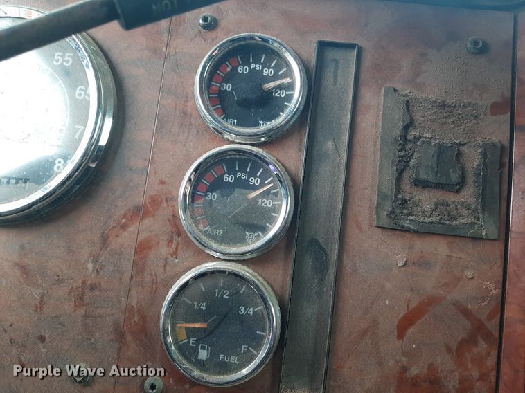 image for item DO3156 1995 International 9200  dump truck