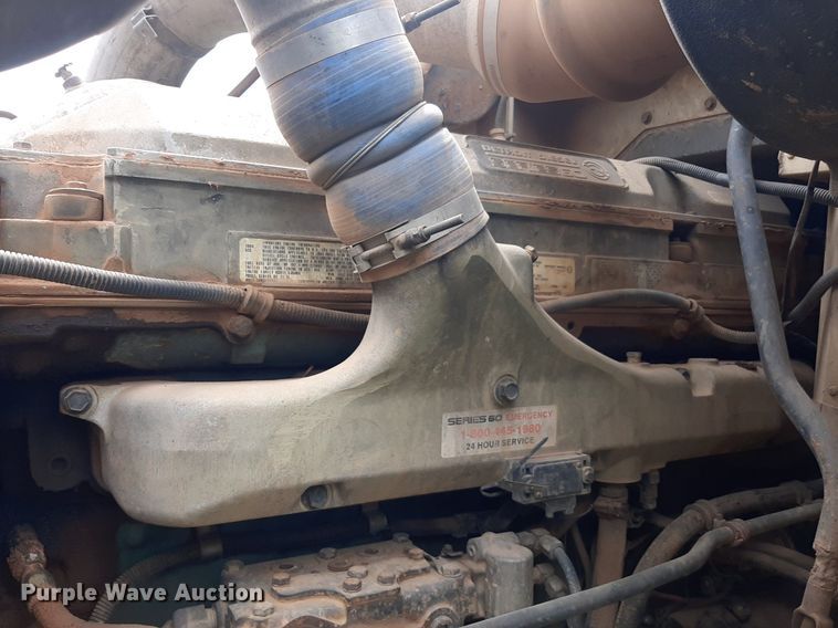 image for item DO3156 1995 International 9200  dump truck