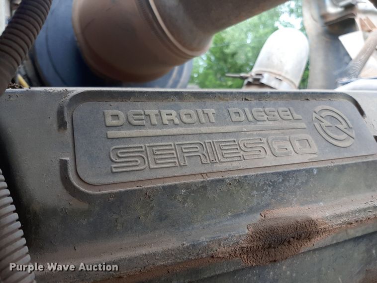 image for item DO3156 1995 International 9200  dump truck