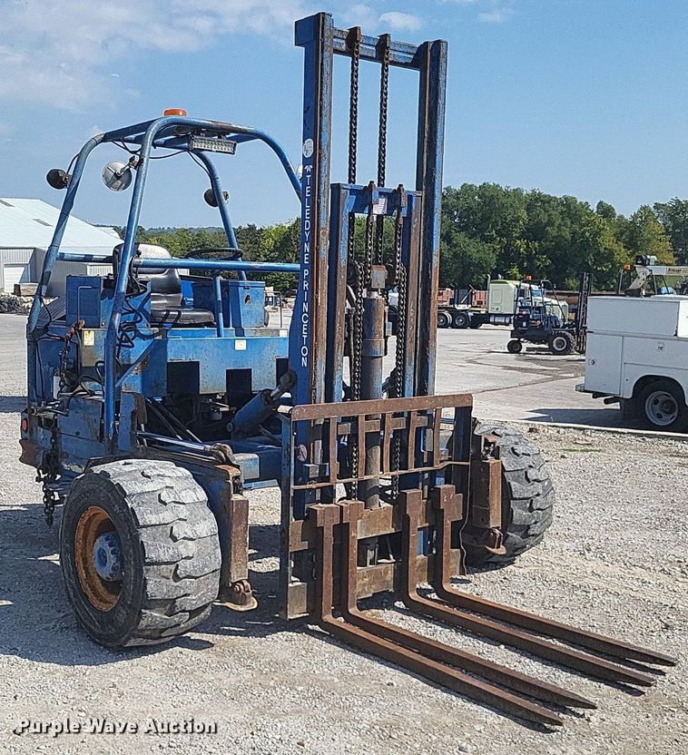 image for item DO4689 1996 Teledyne Princeton D4500  forklift